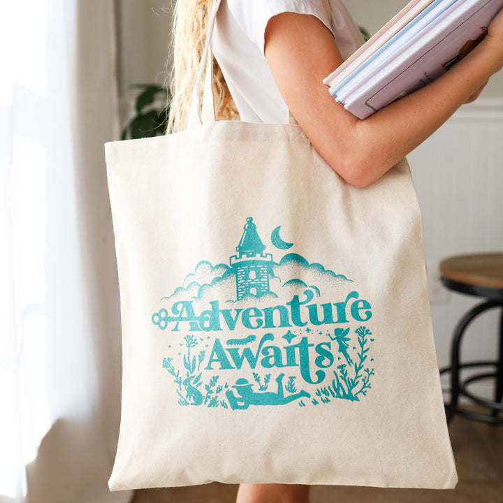 "Adventure Awaits" Library Bag (Girl)