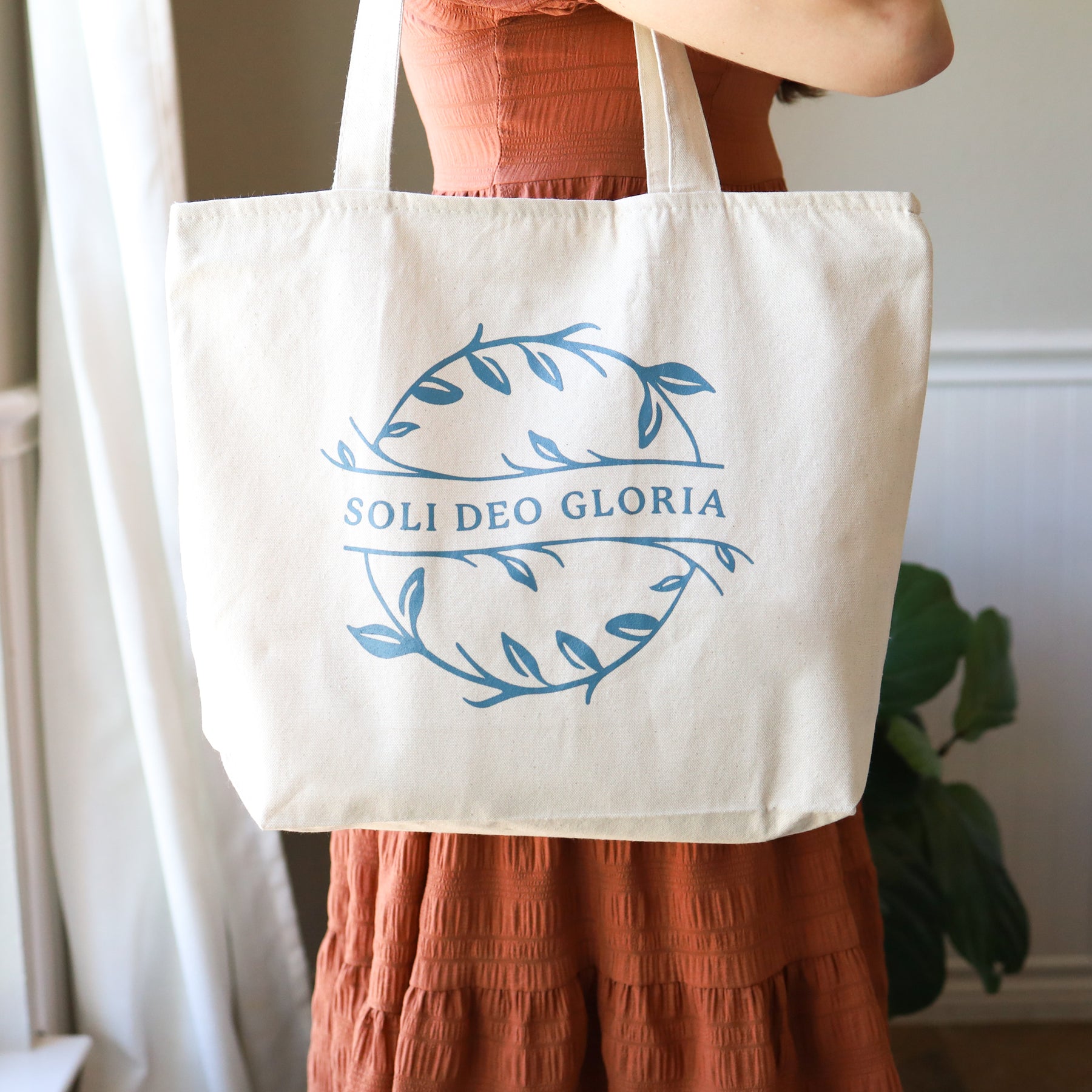 We Want: Summery Bags — Gloria